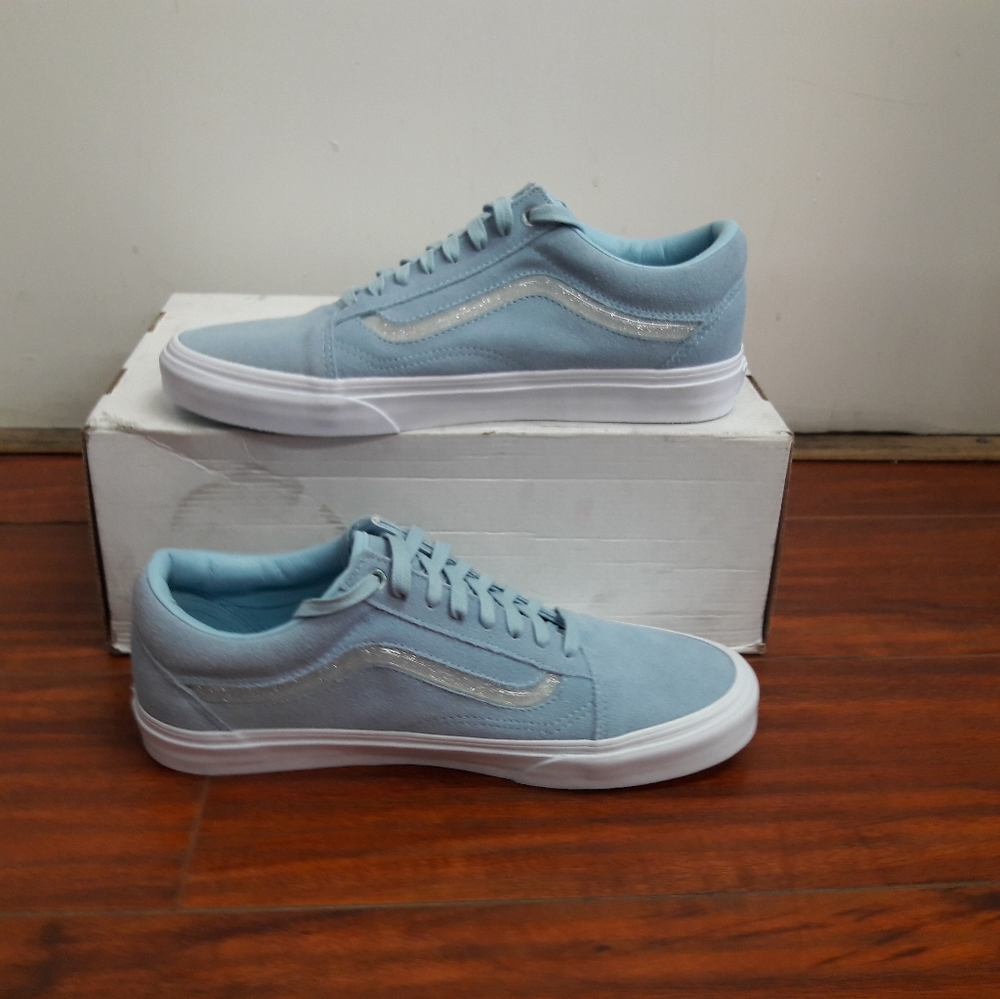 vans - Picture 3 of 4